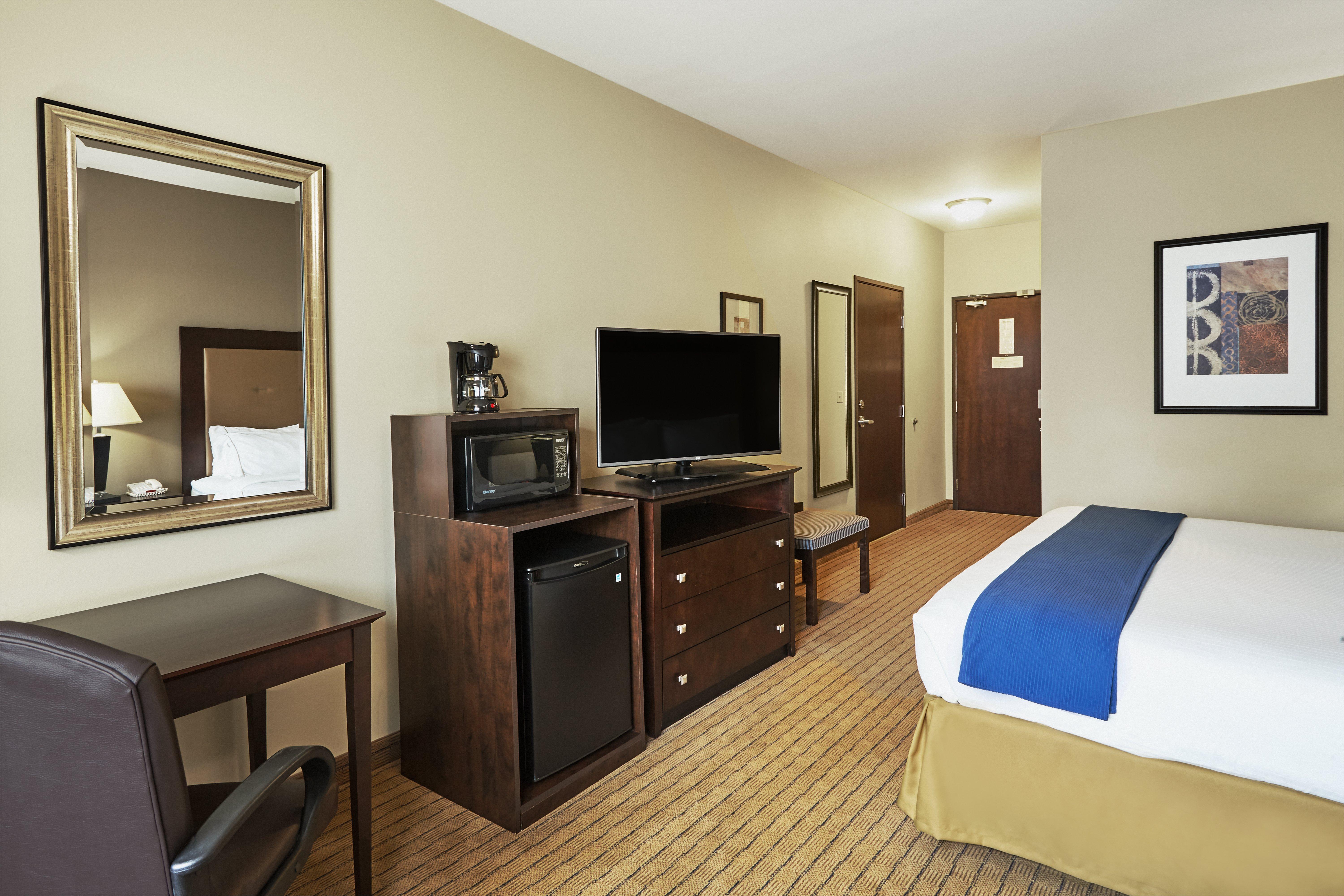 Holiday Inn Express & Suites Madison-Verona By Ihg מראה חיצוני תמונה