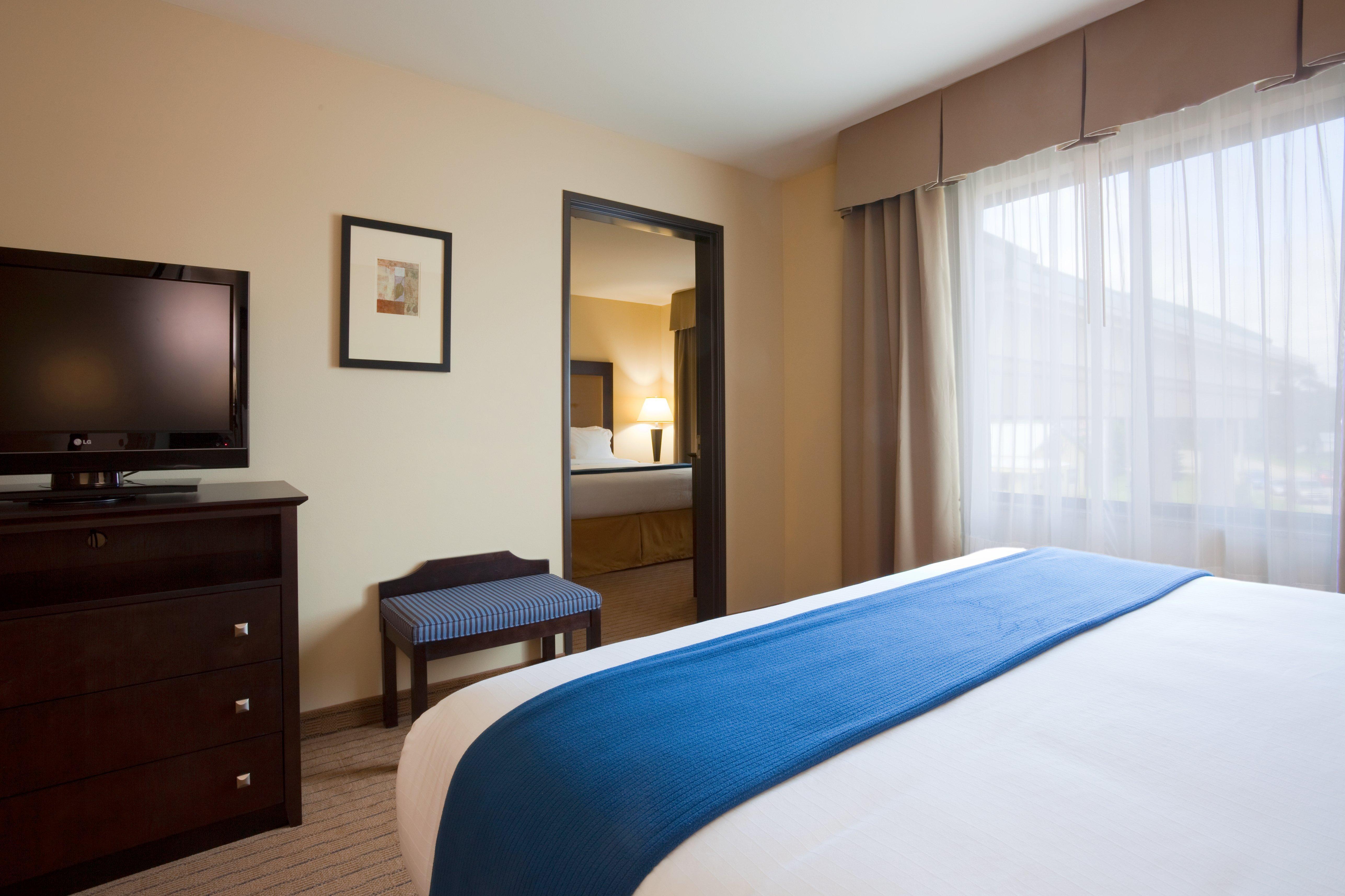 Holiday Inn Express & Suites Madison-Verona By Ihg חדר תמונה