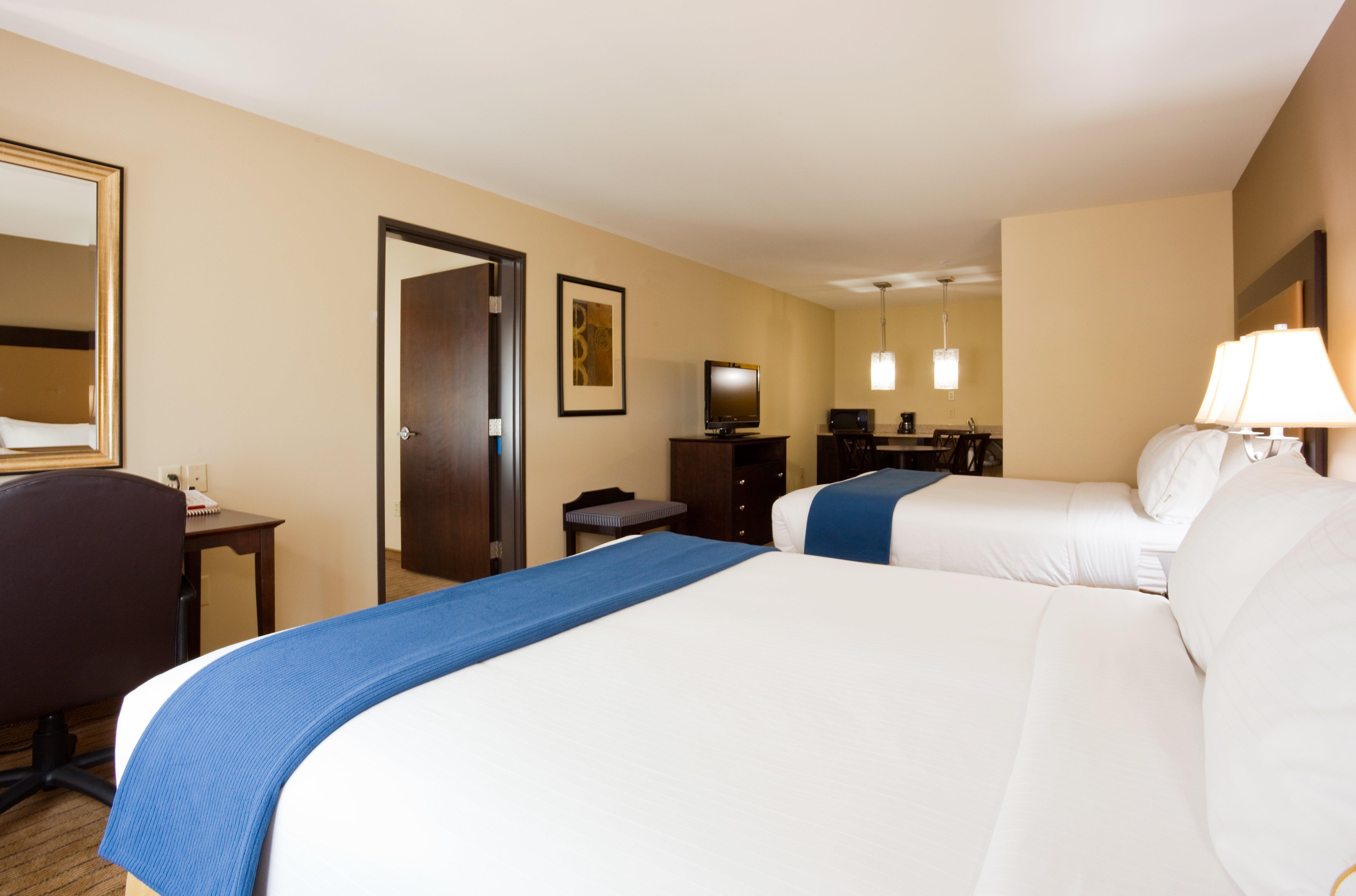 Holiday Inn Express & Suites Madison-Verona By Ihg חדר תמונה