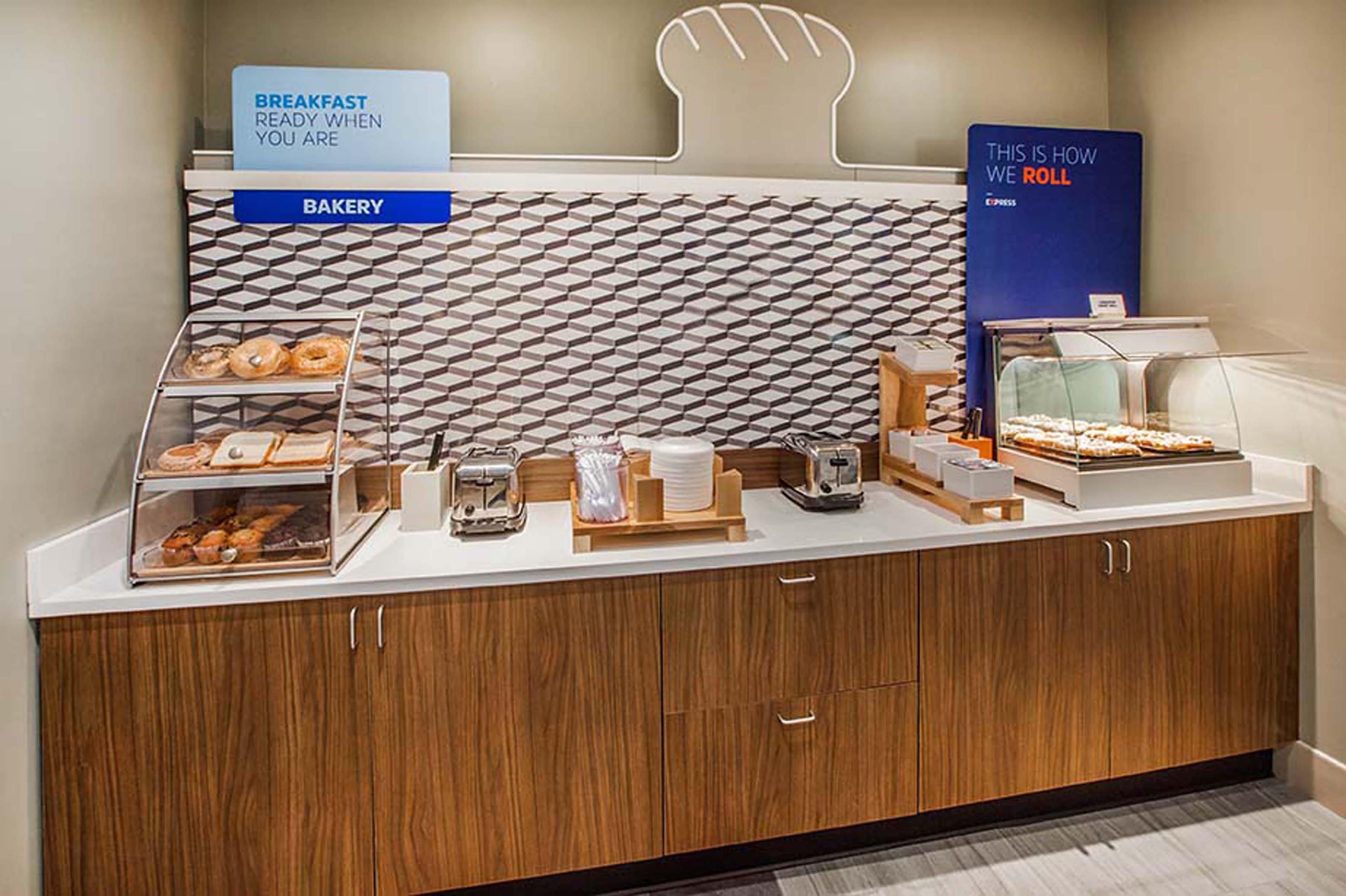 Holiday Inn Express & Suites Madison-Verona By Ihg מראה חיצוני תמונה