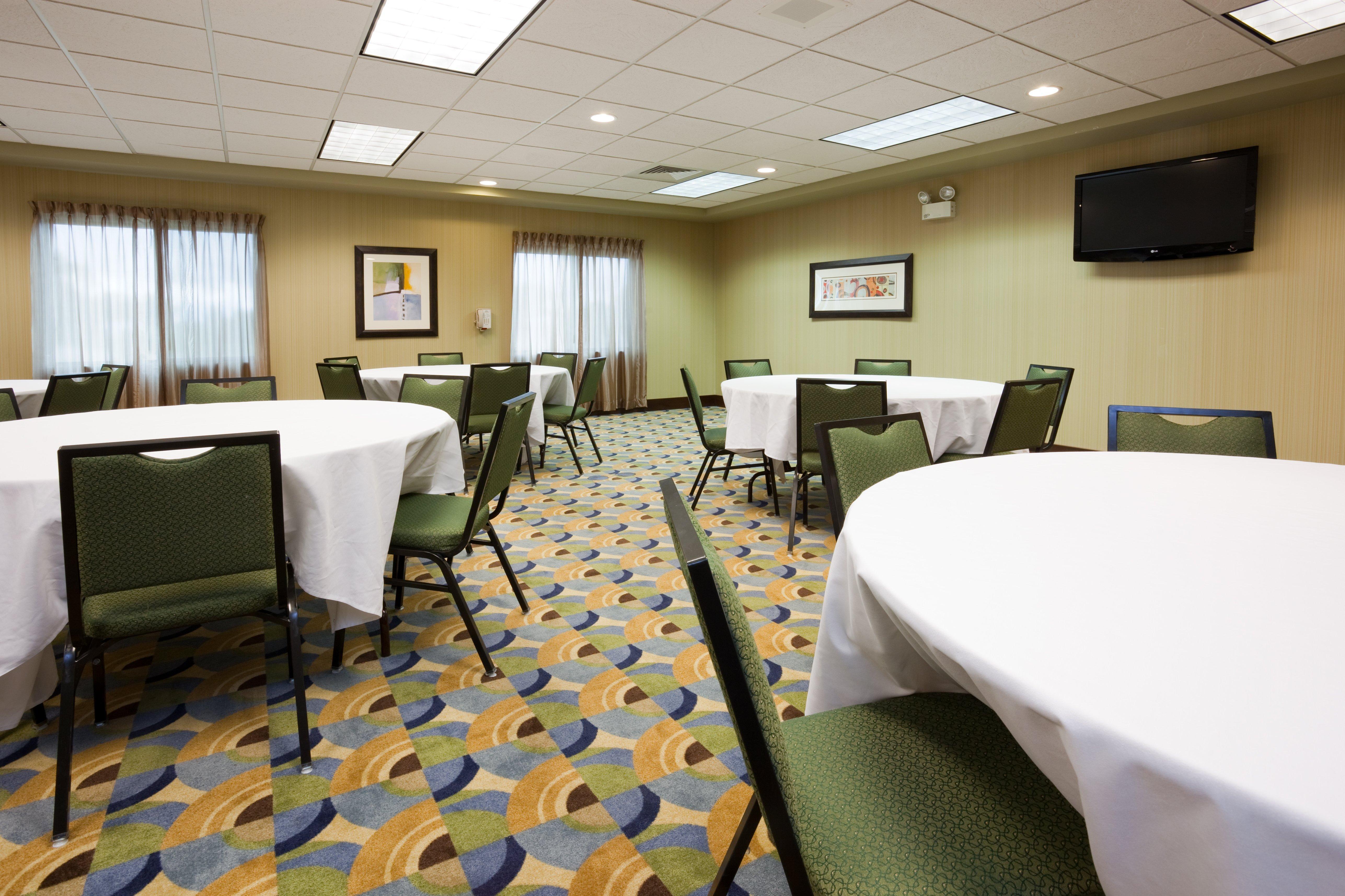 Holiday Inn Express & Suites Madison-Verona By Ihg מראה חיצוני תמונה