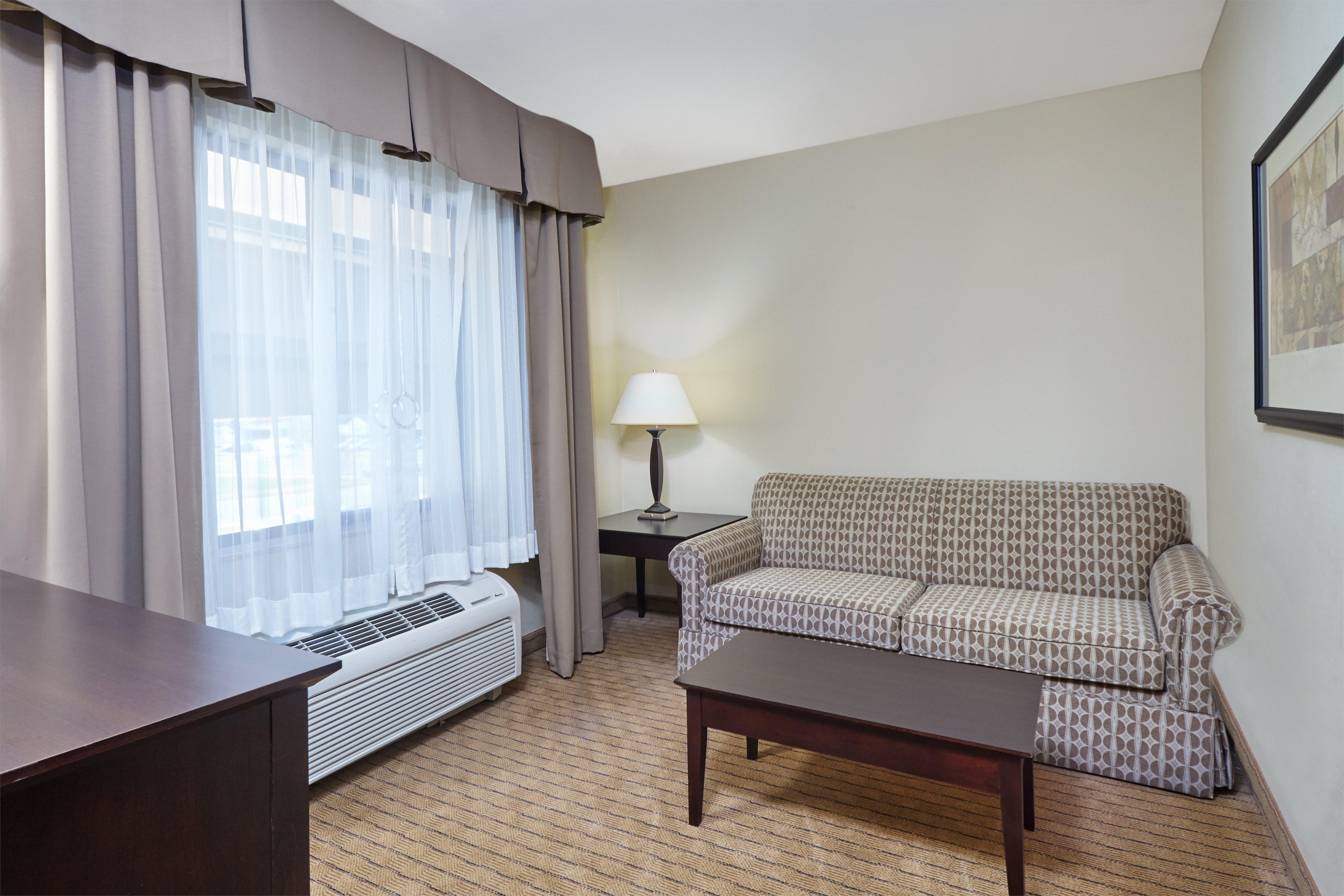 Holiday Inn Express & Suites Madison-Verona By Ihg מראה חיצוני תמונה